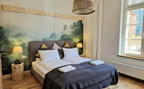 Live & Travel Apartments Waterlane Vintage